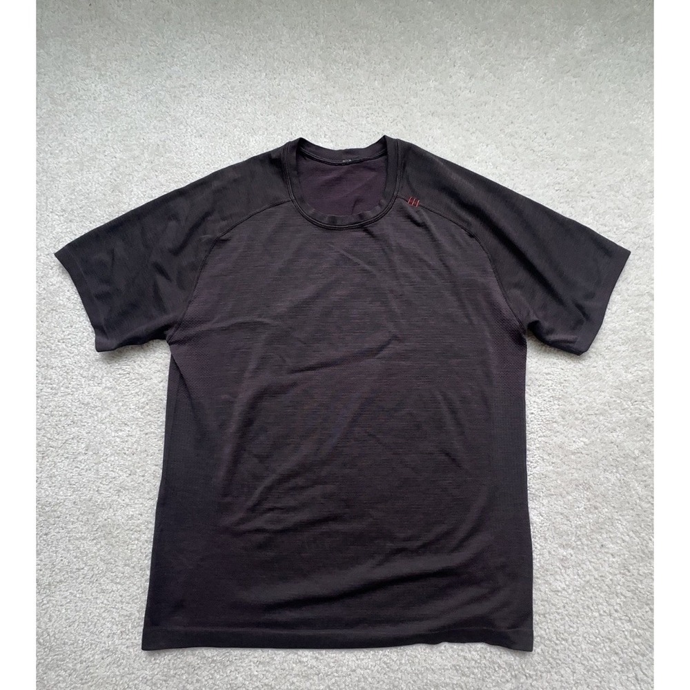 Lululemon Metal Vent Tech T-Shirt Mens Large Deep Purple Short Sleeve Training